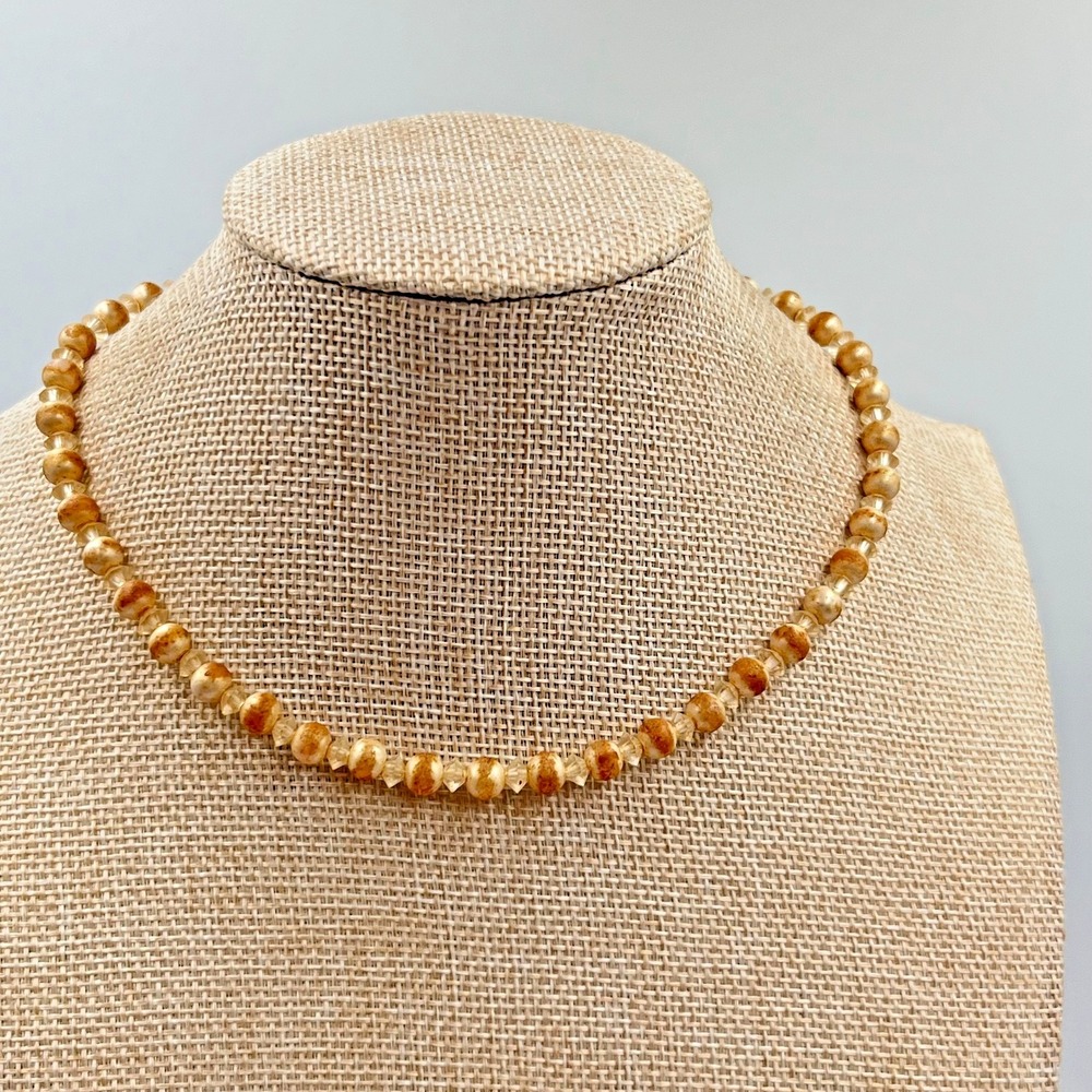 VTG Faux Pearl Choker Necklace Gold Tone Cream‎ Mottled Beads Rhinestone Clasp